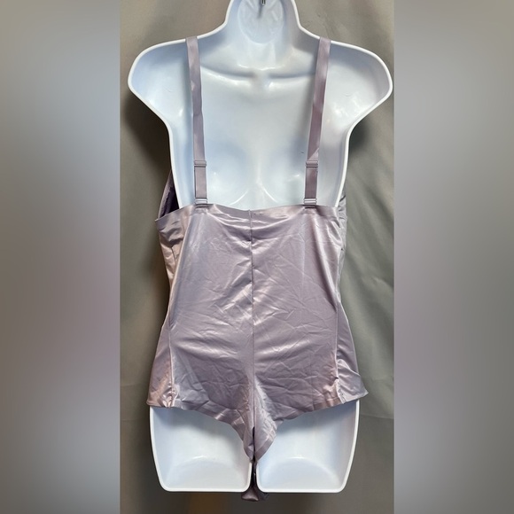 SPANX Thong Bodysuit Purple Light Orchid Satin Women SZ 2X Shapewear Unlined NWT - Picture 3 of 16
